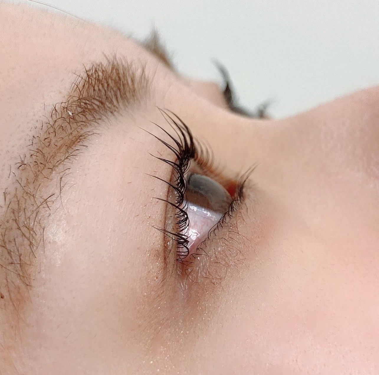 美しいまつげエクステンションの施術例